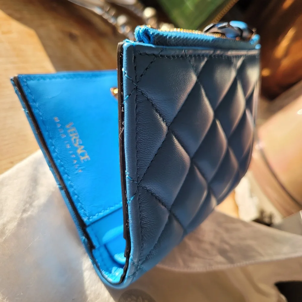 Versace Unisex Medusa Quilted Compact Zip Wallet NEW